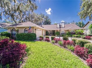 3210 Pine Club Dr, Plant City, FL 33566