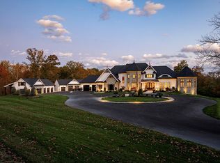 335 Amaryllis Ridge Dr, Loveland, OH 45140