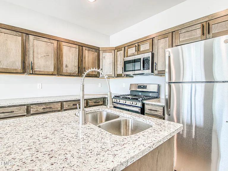 12879 Bret Harte Dr — Photo 10
