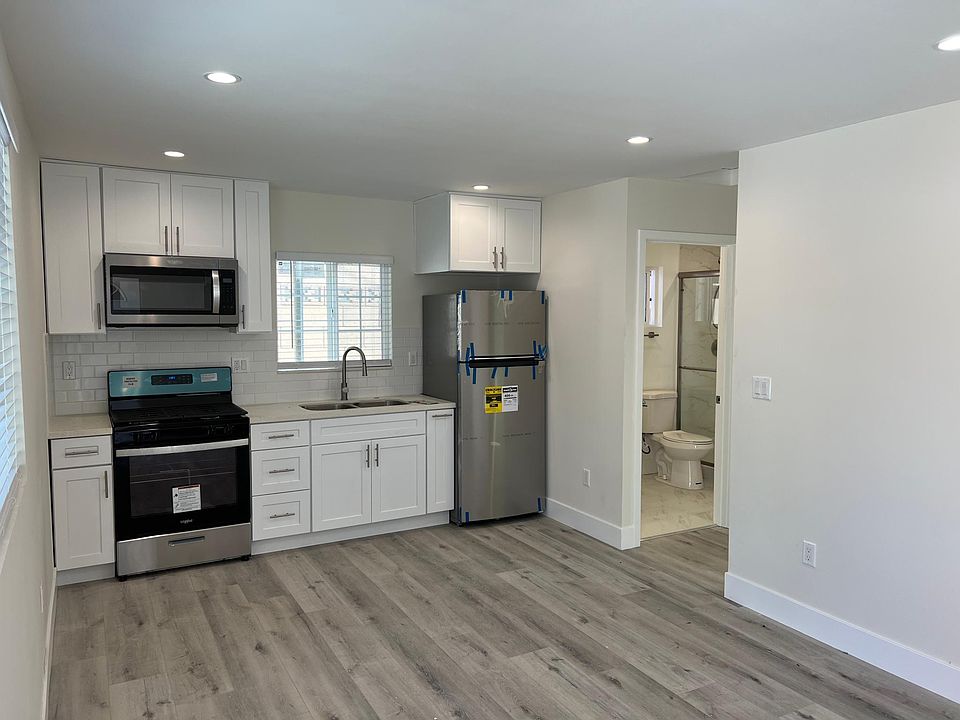 1st image of 6935 Fallbrook Ave #Adu