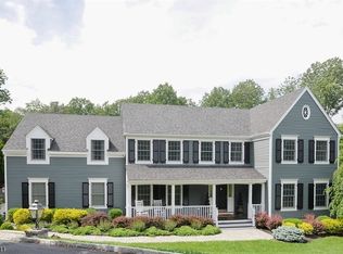 28 Darren Dr, Basking Ridge, NJ 07920