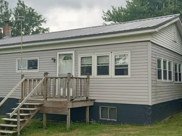 1803 Munster Rd, Portage, PA 15946