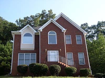 1st image of 679 Laurel Wood Dr