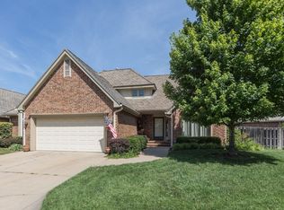 9306 E Bent Tree Cir, Wichita, KS 67226