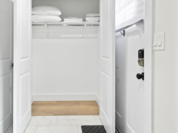 5th image of 25 Peters Ln