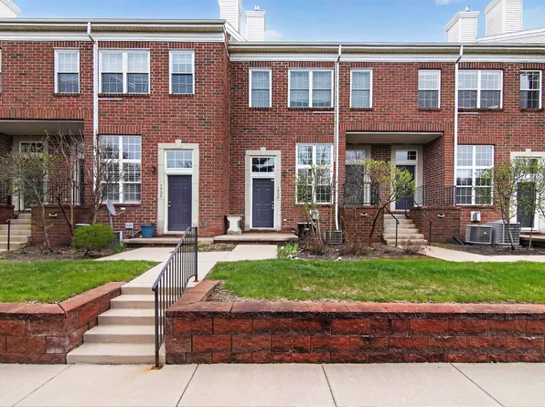 1930 Lindsay Ln, Ann Arbor, MI 48104
