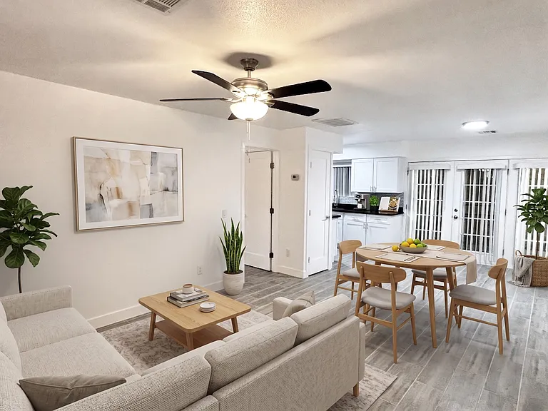 333 W Medlock Dr #13 — Photo 8