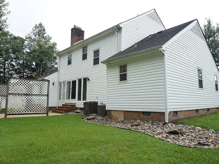318 Foxhall Ct — Photo 33