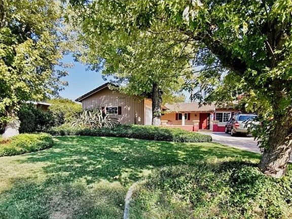 4th image of 4050 Las Casas Ave