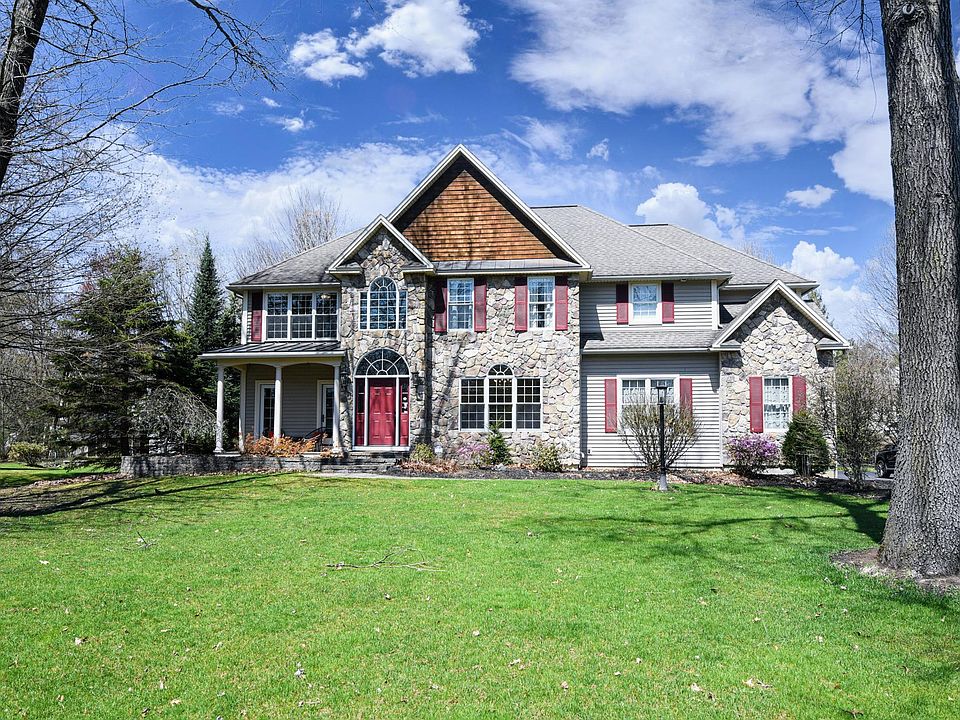 Entire home from Sweetbriar Drive