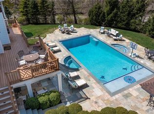 2 Oak Ridge Ct, West Harrison, NY 10604