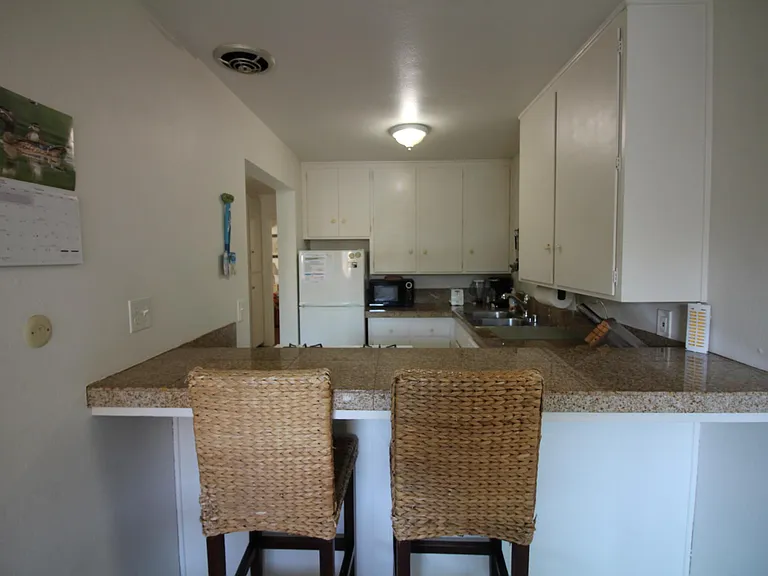 822 Island Ct — Photo 13