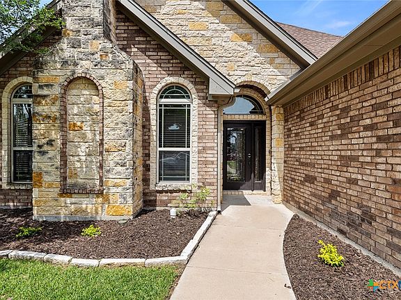 4th image of 708 Marshall Dr