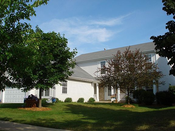 3rd image of 2651 Sagamore Cir
