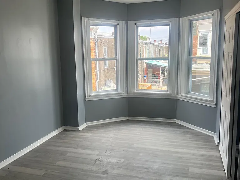 2106 S Shields St — Photo 11