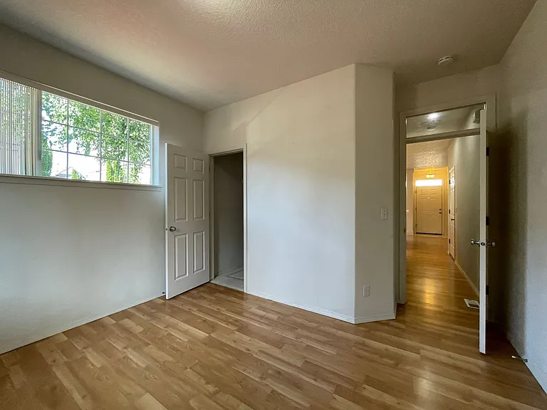 797 NE 63rd Ave — Photo 15