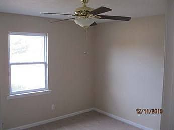 2nd image of 2013 Aberdeen Rd