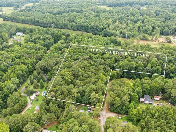 2 Merlin Way, Dalton, GA 30721