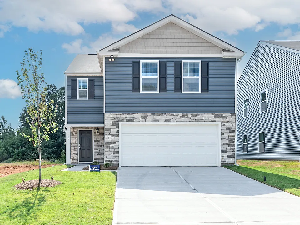 242 Deskin Ln