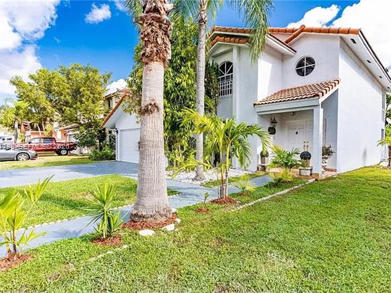 8909 SW 108th Circle Ct #8909 — Photo 2