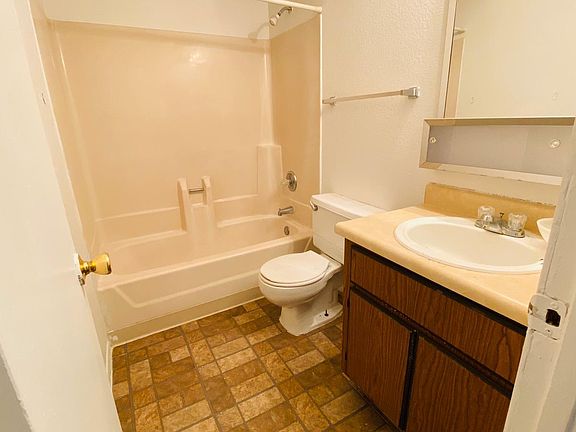 5th image of 2808 E Monte Cristo Ave APT 101