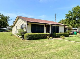 1802 Stevens St, Bridgeport, TX 76426