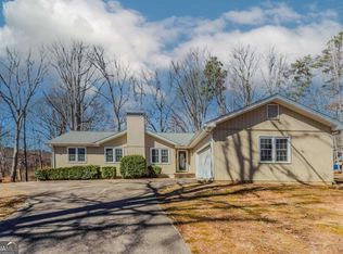4471 Hidden Oaks Dr, Flowery Branch, GA 30542