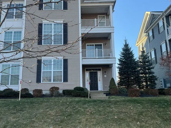 5 Moses Wheelock Ln, Westborough, MA 01581