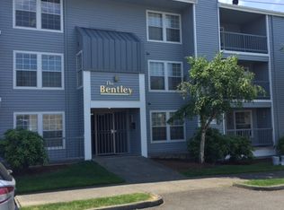 609 S 222nd St APT 207, Seattle, WA 98198