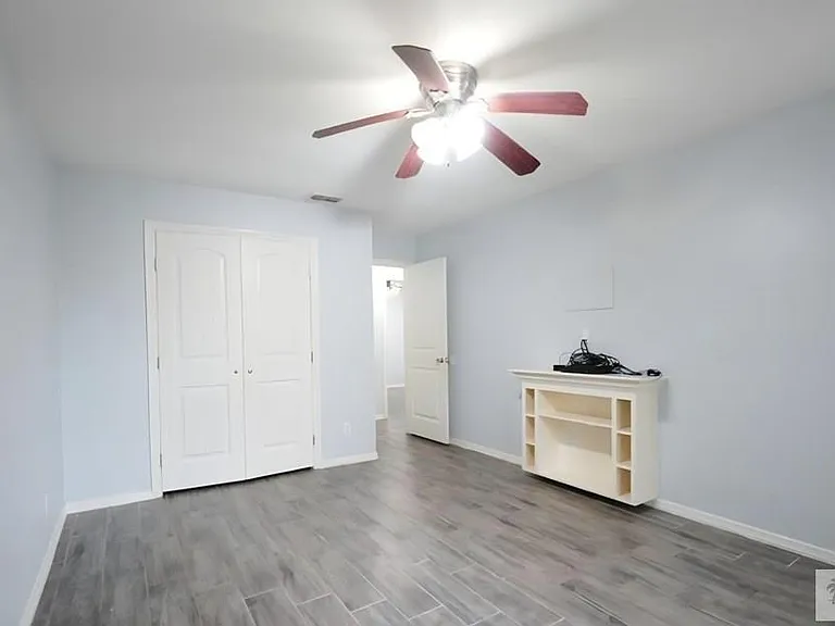4014 Aggassi Dr — Photo 8