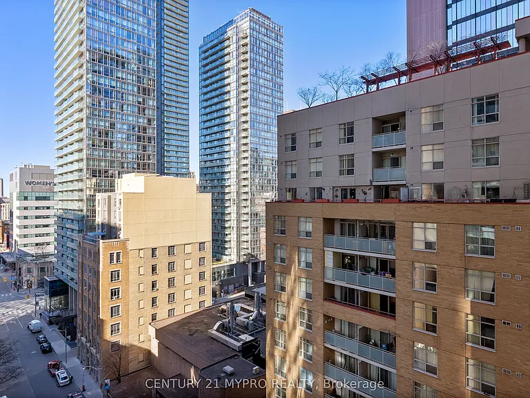 15 Grenville St #1007 — Photo 24