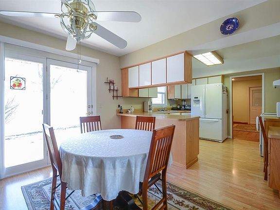 5th image of 3500 E Park Ln