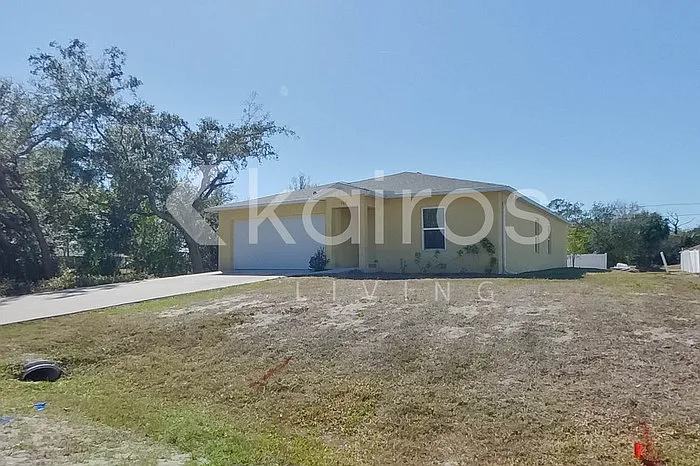 262 Grenada St — Photo 3