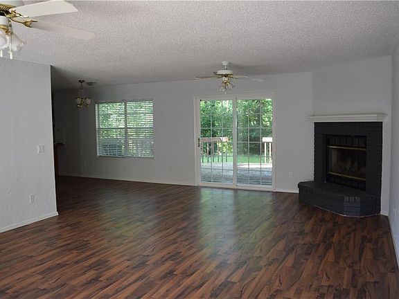 2nd image of 9 Primrose Ln