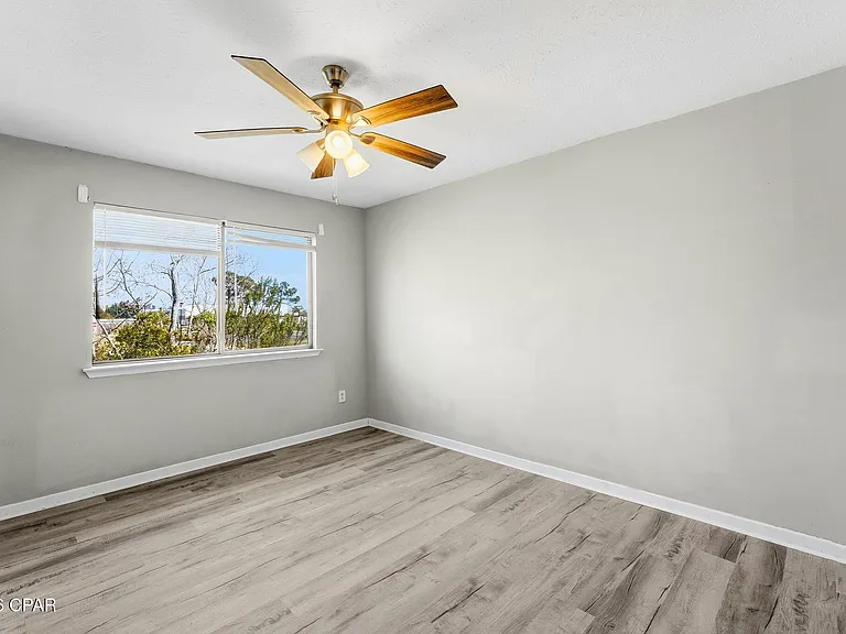 116 Cheri Ln — Photo 16