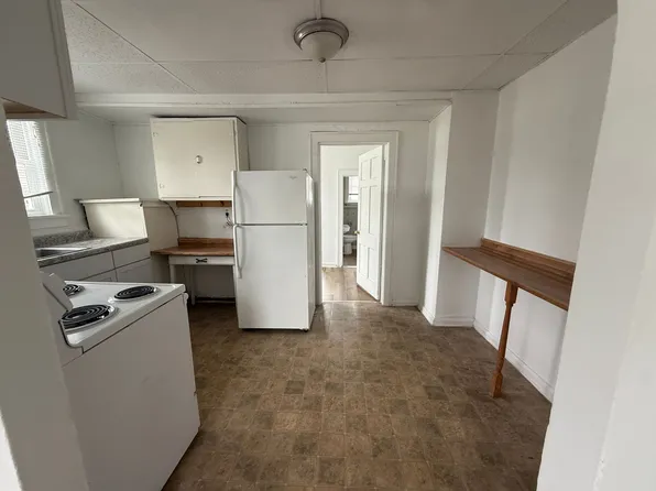 100 S College Ave APT 4, Muncie, IN 47303