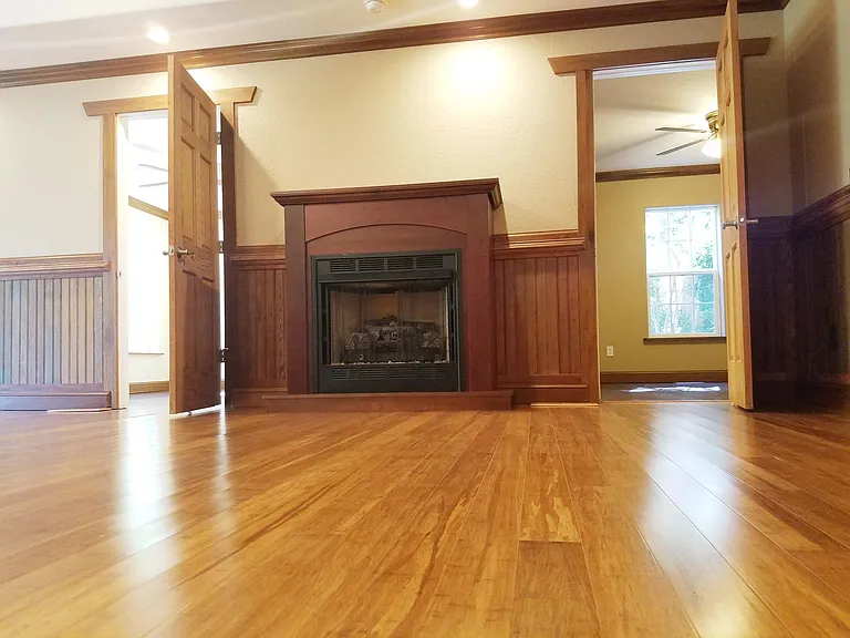 121 S University Ave — Photo 13