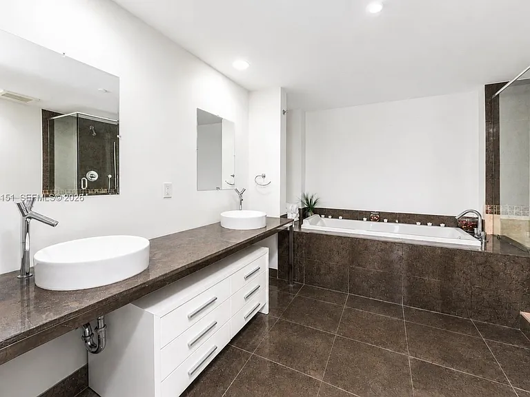 495 Brickell Ave #705 — Photo 9