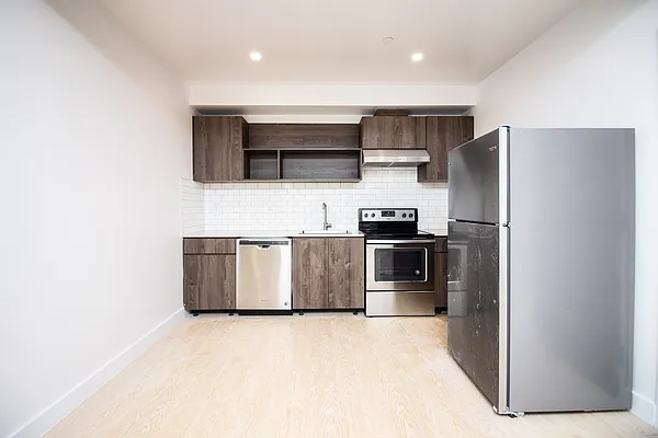 Rented by Oxford Property Group | media 27