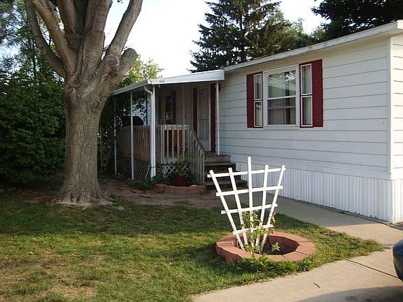 3rd image of 435 Bellewood Dr SE