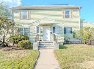 56 Leonard St #B, Stamford, CT 06906