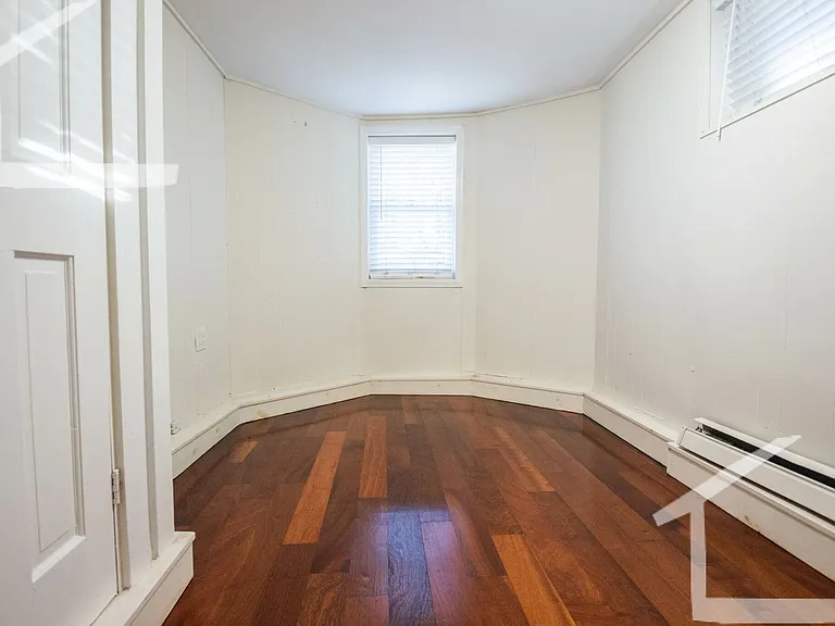 26 Farrington Ave #1A — Photo 13