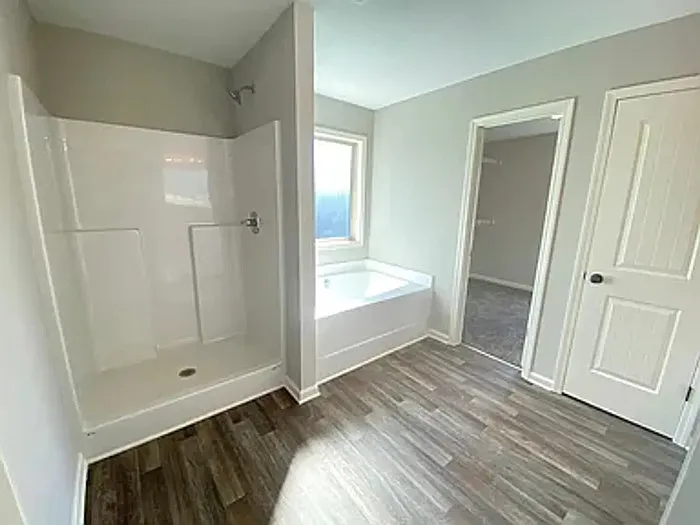 1945 Miller Lake Cir — Photo 34