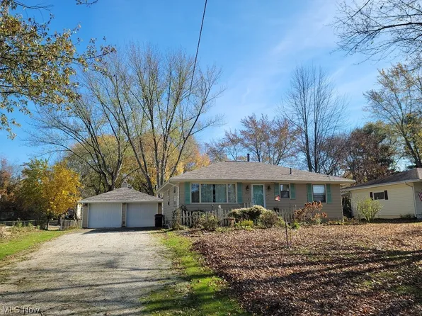 5074 Craig Ave NW, Warren, OH 44483