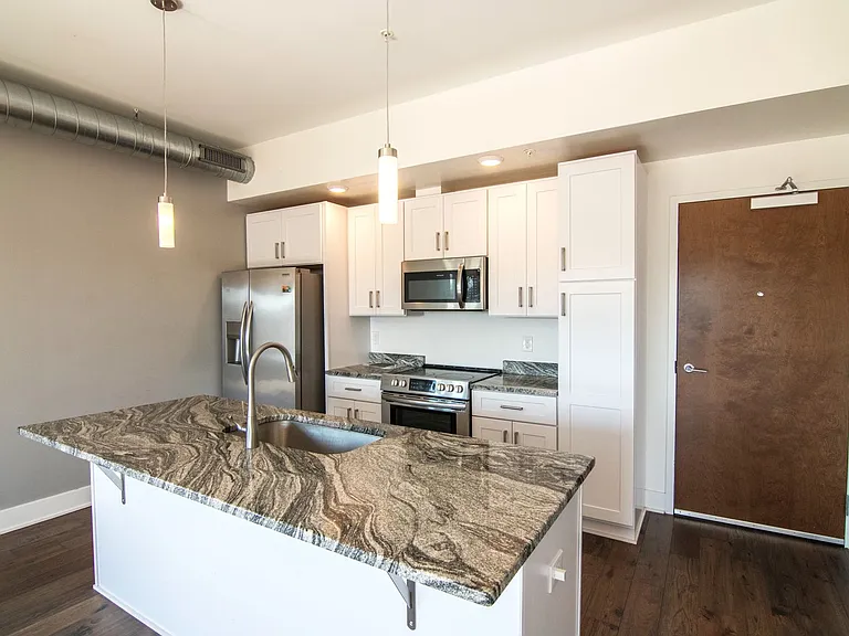 Old Trail Heights Apartments — Photo 1