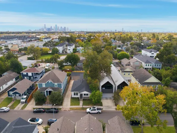 1202 Aurora St, Houston, TX 77009