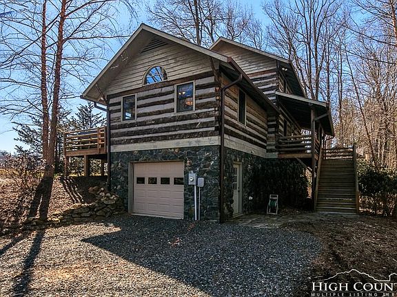 3rd image of 300 Mission Oaks Dr