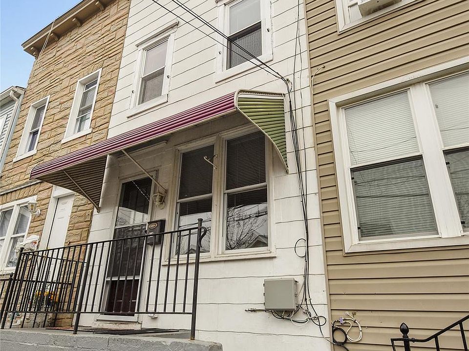 2nd image of 54 Pleasant St