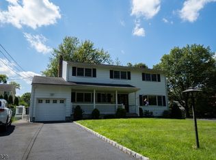 12 Brentwood Rd, Clark, NJ 07066