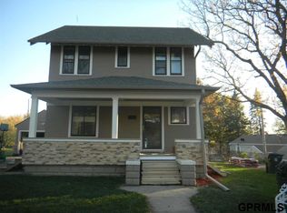911 W 8th St, Wahoo, NE 68066